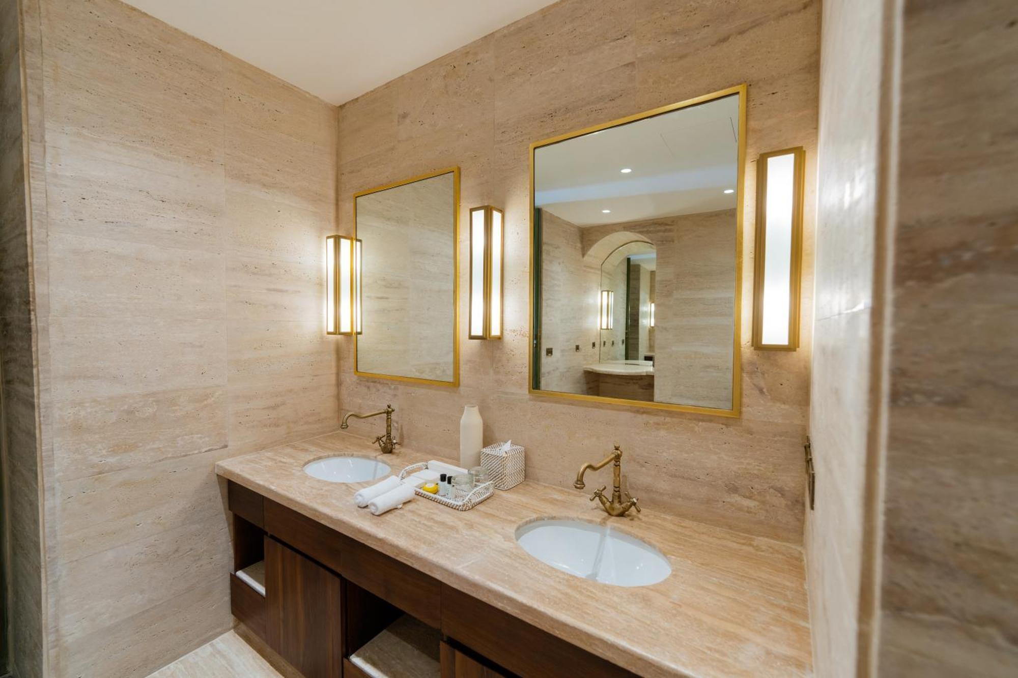 Al Balad Hospitality 5*